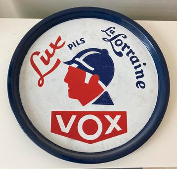 Vox La Lorraine emaille plateau beschikbaar voor biedingen