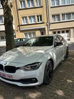 BMW 318i F30  2016, Auto's, Achterwielaandrijving, 1498 cc, Zwart, Leder