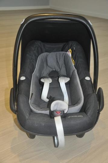 Maxi cosi autostoel pebble plus + basis beschikbaar voor biedingen