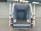 Volkswagen E-Crafter 136pk Elektrisch Automaat L3H3 115 WLTP, Auto's, Stof, Gebruikt, 2402 kg, Te koop