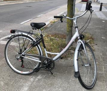 damesfiets THEEMS met 7 versnellingen,nagezien-alles werkt! beschikbaar voor biedingen