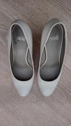Damesschoenen beige met houtkleurige naaldhakken, ANDERE, Pumps, Beige, Ophalen of Verzenden