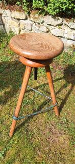 Tabourets architect, Enlèvement