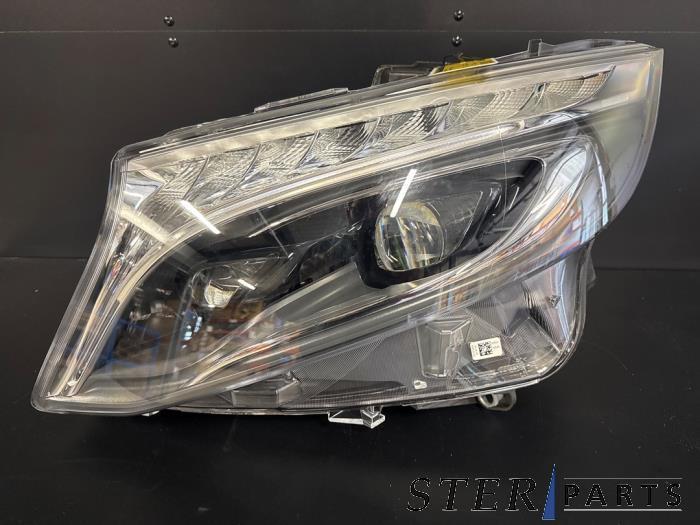 Phare gauche d'un Mercedes Vito, Autos : Pièces & Accessoires, Éclairage, Mercedes-Benz, Neuf, 12 mois de garantie, Enlèvement ou Envoi