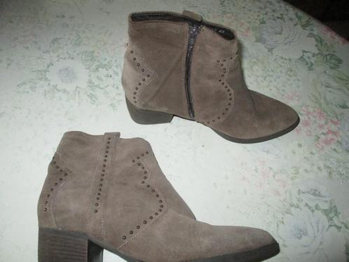 laarsjes voor dames maat 42, Kleding | Dames, Schoenen, Ophalen of Verzenden