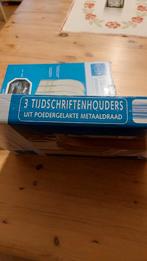 Tijdschriftenhouders met telkens 3 vakken, Ophalen, Gebruikt