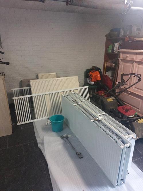Verschillende Chauffages/Radiatoren en Thermostaten, Doe-het-zelf en Bouw, Verwarming en Radiatoren, Gebruikt, Radiator, Ophalen