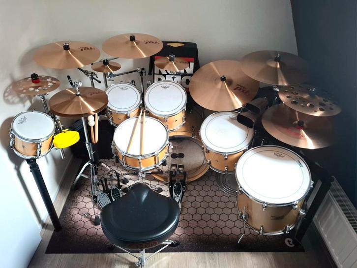 Pearl Vision incl. Paiste PST7, complete kit., Muziek en Instrumenten, Drumstellen en Slagwerk, Zo goed als nieuw, Pearl, Ophalen