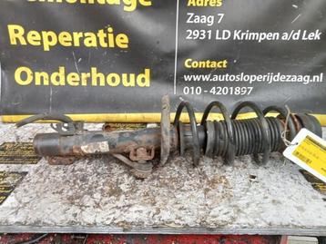 Schokdemperpoot rechts-voor van een Volkswagen Polo beschikbaar voor biedingen