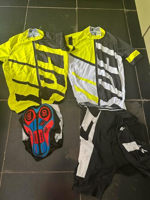 Fietstrui + broek als nieuw (thema Specialized) maat large, Fietsen en Brommers, Fietsaccessoires | Fietskleding, Zo goed als nieuw