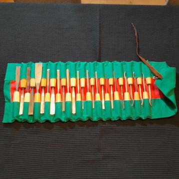 antiek gereedschap gutsen/beitels beschikbaar voor biedingen