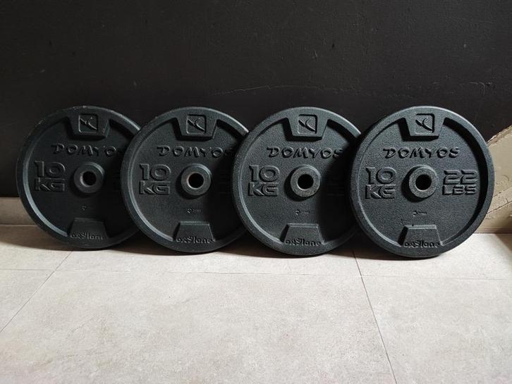 4 x 10kg Halterschijven van Domyos(28mm). In goede staat., Sport en Fitness, Fitnessmaterialen, Gebruikt, Halterschijven, Armen