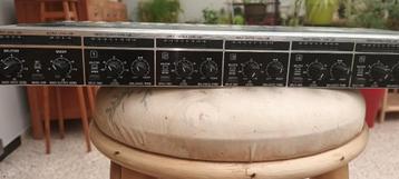 Ultralink pro 8 kanalen splitter/mixer model MX 882, Musique & Instruments, Tables de mixage, Enlèvement, Utilisé, 5 à 10 canaux