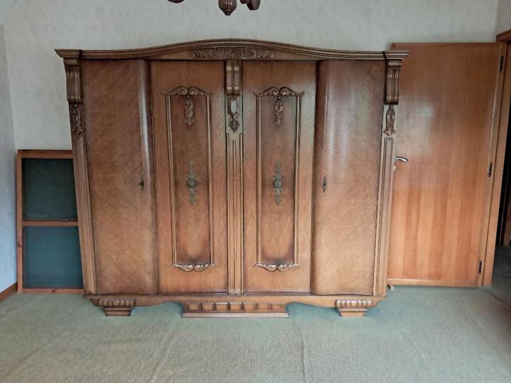 Slaapkamer : Kleerkast/bed/commode/nachtkastje - antiek, Huis en Inrichting, Slaapkamer | Complete slaapkamers, Gebruikt, Tweepersoons