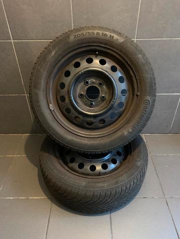 Deux pneus 205/55/R16 