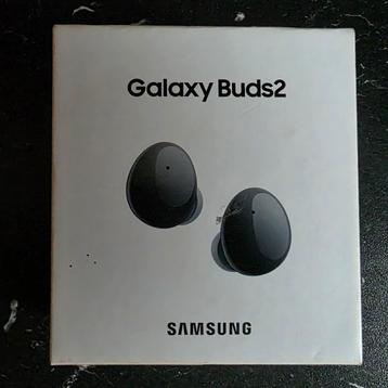 Samsung buds 2
 beschikbaar voor biedingen