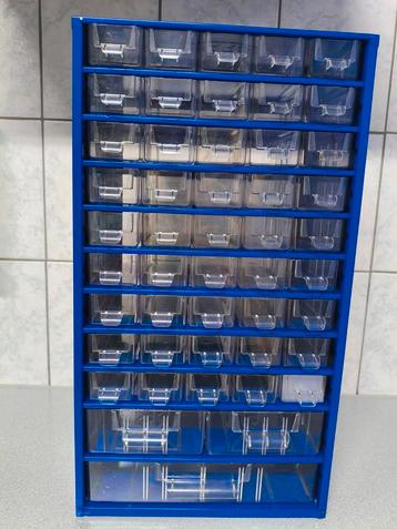 Tour à compartiments pour rangement petites pièces, Enlèvement, Comme neuf
