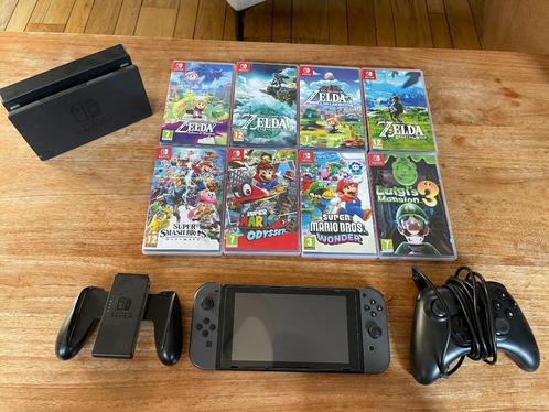 Nintendo Switch en 8 games, Games en Spelcomputers, Spelcomputers | Nintendo Switch, Zo goed als nieuw, Switch Original, Met 1 controller