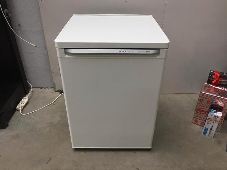(25) Perfect werkende diepvries tafelmodel Bosch, Electroménager, Congélateurs, Utilisé, Enlèvement