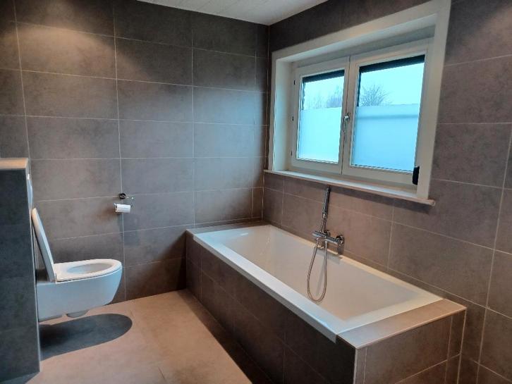 Badkamermeubelen en sanitair, Huis en Inrichting, Badkamer | Complete badkamers, Gebruikt, Met bad, Met douche, Ophalen