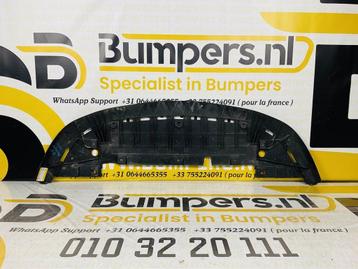 Onderplaat Mercedes W177 2019-2021 Origineel Onderplaat 2-L3 beschikbaar voor biedingen