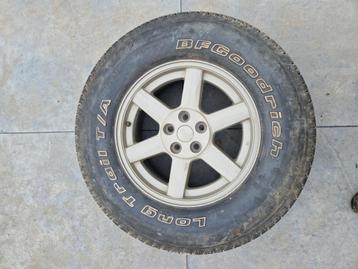 roue 17" de Jeep Cherokee KJ 2002-2007 wrangler tj ou autre  beschikbaar voor biedingen
