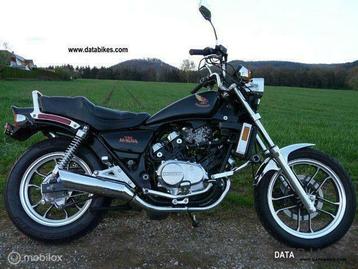 Honda VF500 Custom/V30 Magna diverse onderdelen