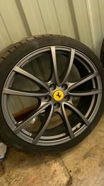 Wielen met Banden Ferrari Scuderia 2008, Auto-onderdelen, Banden en Velgen, Gebruikt, 285 mm, Banden en Velgen, Ophalen of Verzenden