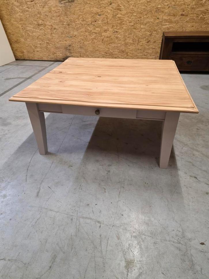 Prachtige massief grenen salontafel 100x100cm.nieuwstaat., Huis en Inrichting, Tafels | Salontafels, Ophalen