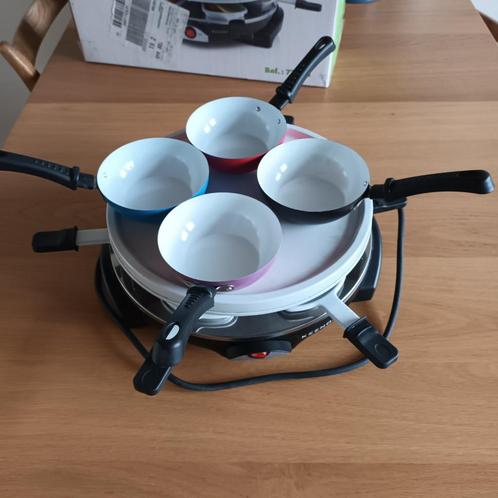 Raclette grill/gourmetstel met toebehoren, Elektronische apparatuur, Gourmetstellen, Zo goed als nieuw, 4 t/m 7 personen, Ophalen