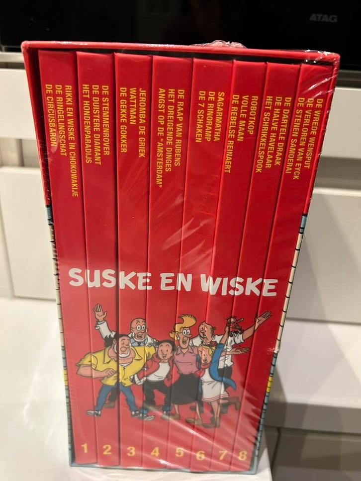 80 jaar Suske en Wiske. Een reis in een exclusieve box, Boeken, Stripverhalen, Nieuw, Complete serie of reeks, Ophalen of Verzenden