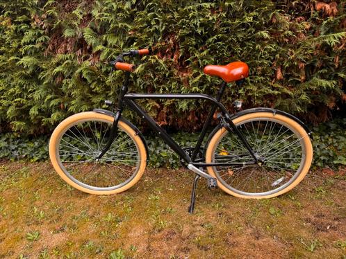 Retro fiets (kapotte band - moet weg!), Fietsen en Brommers, Fietsen | Cruisers en Lowriders, Zo goed als nieuw, Ophalen