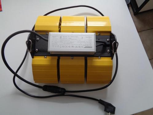 Kweekverlichting Spectrabox BB 300, Tuin en Terras, Kweekspullen, Zo goed als nieuw, Kweeklamp, Ophalen of Verzenden