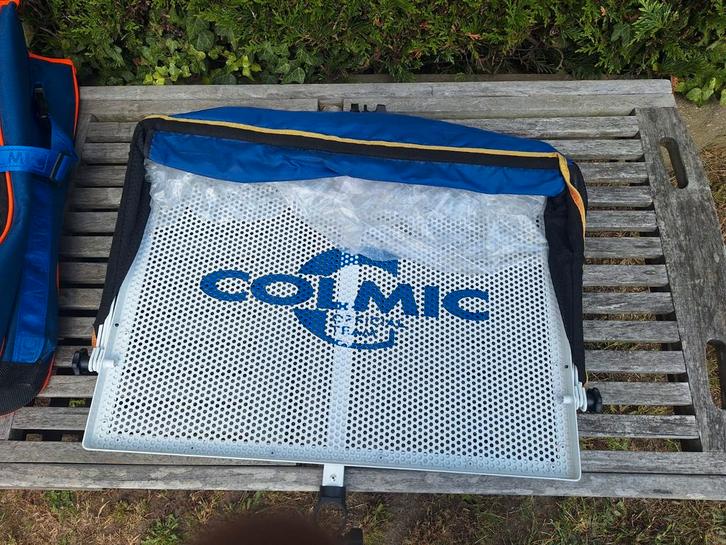 COLMIC AASPLATEAU MET KAP, Watersport en Boten, Hengelsport | Algemeen, Nieuw, Overige typen, Ophalen