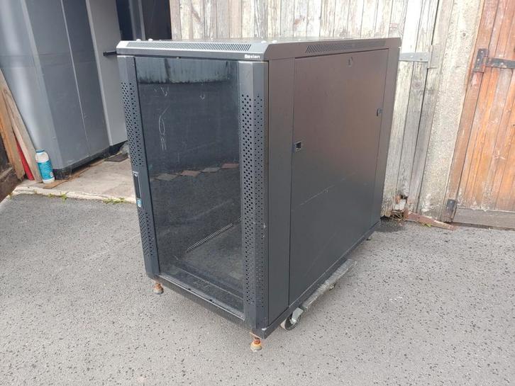 Dexlan 18U computerkast als nieuw, Computers en Software, Serverkasten, Zo goed als nieuw, Glas, Geperforeerd, Ophalen
