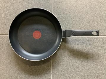 Tefal pan beschikbaar voor biedingen