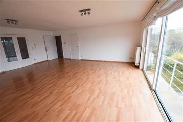 Appartement à vendre à Mouscron, 2 chambres disponible aux enchères