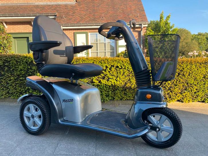 Scootmobiel L&M Mezzo - Elektrische invalide scooter, Diversen, Rolstoelen, Zo goed als nieuw, Ophalen of Verzenden
