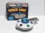 space vliegende schotel Space Ship  X711, Ophalen of Verzenden, Gebruikt