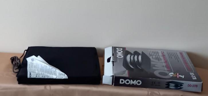 Borden warmer merk Domo kleur zwart., Huis en Inrichting, Keuken | Servies, Zo goed als nieuw, Bord(en), Overige stijlen, Overige materialen