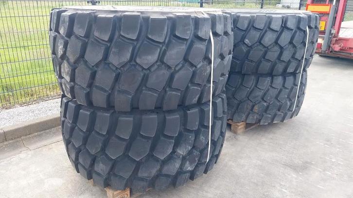 ITR 650/65R25 New tires, Articles professionnels, Machines & Construction | Pièces