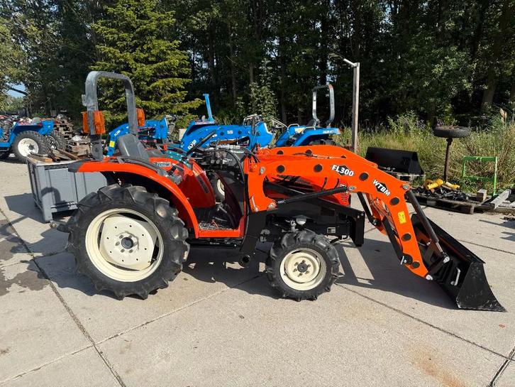 Kubota KT250 met voorlader, Zakelijke goederen, Machines en Bouw | Tuin, Park en Bosbouw, Overige typen