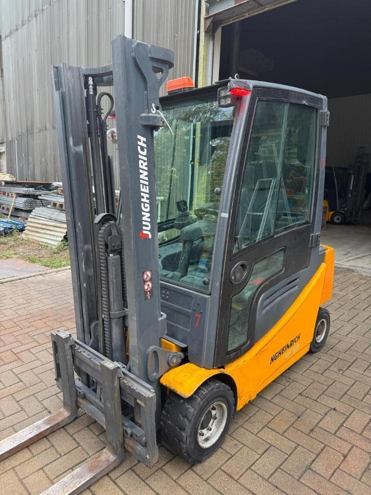 chariot élévateur JUNGHEINRICH EFG 320 électrique, Zakelijke goederen, Machines en Bouw | Heftrucks en Intern transport, Heftruck
