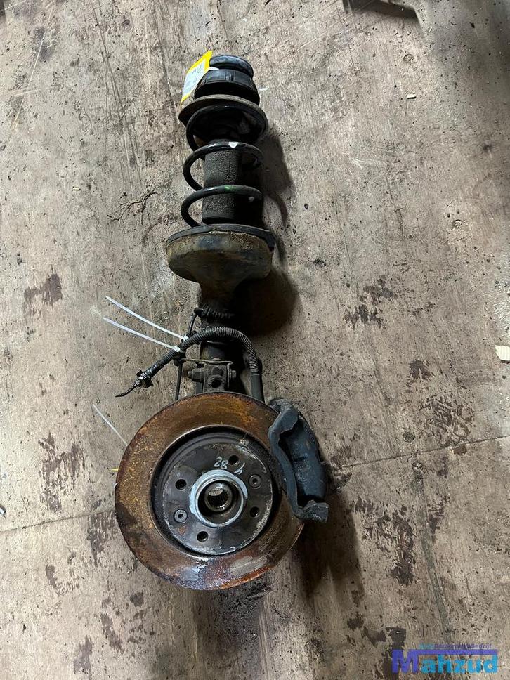 RENAULT TWINGO 2 rechts voor veerpoot fusee remklauw 2007-20, Auto-onderdelen, Ophanging en Onderstel, Renault, Gebruikt, Ophalen of Verzenden