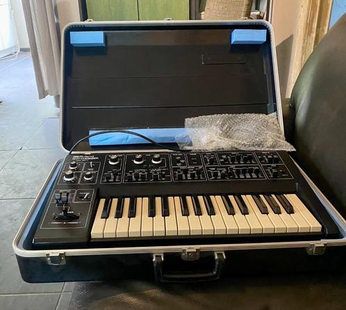 ROLAND - SH1, Muziek en Instrumenten, Synthesizers, Zo goed als nieuw, Overige aantallen, Roland, Met koffer of flightcase, Ophalen