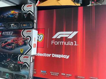 Lego Formule 1 collectors display + 4 F1 modellen beschikbaar voor biedingen