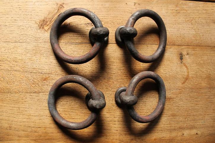 Design sm thema smeedwerk om aankleden en gebruiksvoorwerpen, Doe-het-zelf en Bouw, Werkbanken, Nieuw, Ophalen of Verzenden