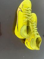 Voetbal schoenen kinderen, Sport en Fitness, Voetbal, Gebruikt, Maat XS of kleiner, Schoenen, Ophalen of Verzenden