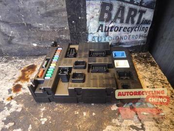 Zekeringkast van een Peugeot 207 beschikbaar voor biedingen