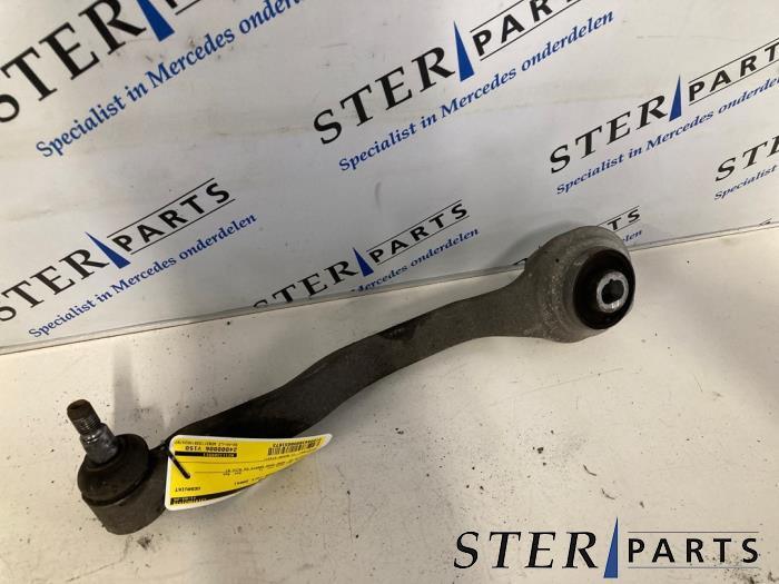Draagarm links-voor van een Mercedes E-Klasse, Auto-onderdelen, Ophanging en Onderstel, Mercedes-Benz, Gebruikt, 3 maanden garantie